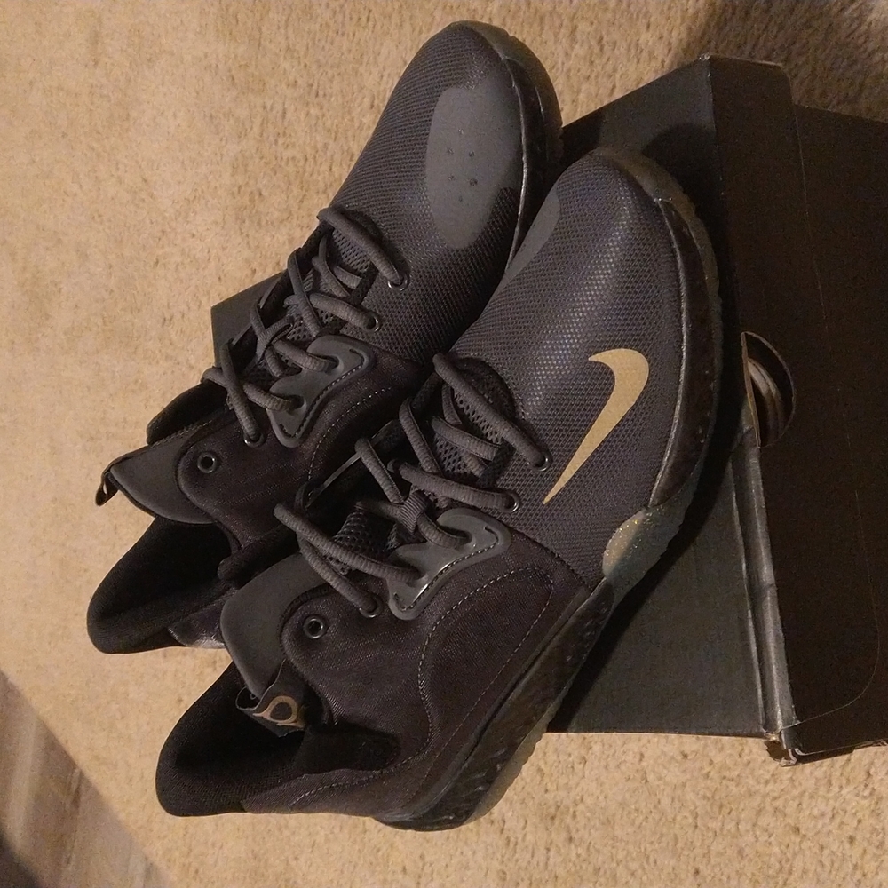 Nike KD Trey 5 VII Dark Grey/Metallic Gold-Black 10.5